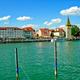 Welche Stadt am Bodensee bietet einen romantischen Hafen wie aus dem Bilderbuch?