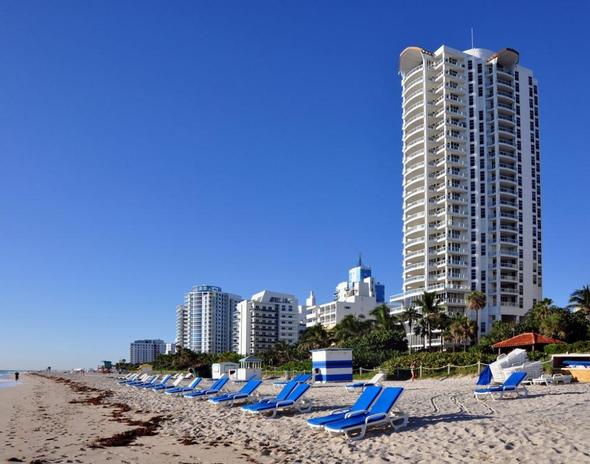 Der Strand vom Holiday Inn Miami Beach Oceanfront - (USA, Hotel, Strand)