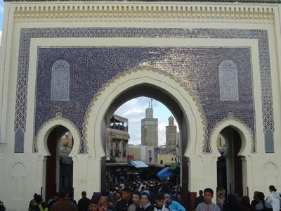 Eingang durch das blaue Tor zur Medina von Fes - (Afrika, Marokko, Königspaläste)
