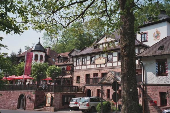 Schlosshotel - (Deutschland, Restaurant, Essen gehen)