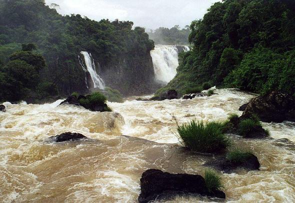 Iguassu Fälle - (Brasilien, Mittelamerika, Argentinien)