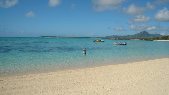 Strand direkt neben dem Hotel - (Strand, Badeurlaub, Mauritius)