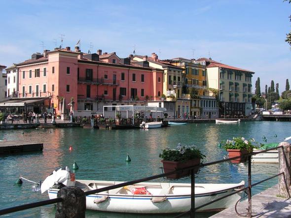 Peschiera del Garda am Mincio - (Europa, Italien, Reiseziel)