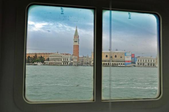 Venedig aus Kabinensicht - (Kreuzfahrt, AIDA, Kabine)