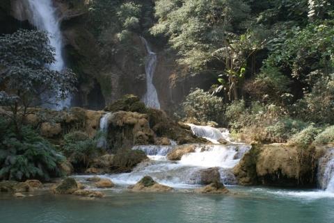 Ein Wasserfall im Dschungel - (Asien, Laos, Rucksackreise)