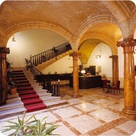 Hotel Born - (Hotel, Spanien, Balearen)