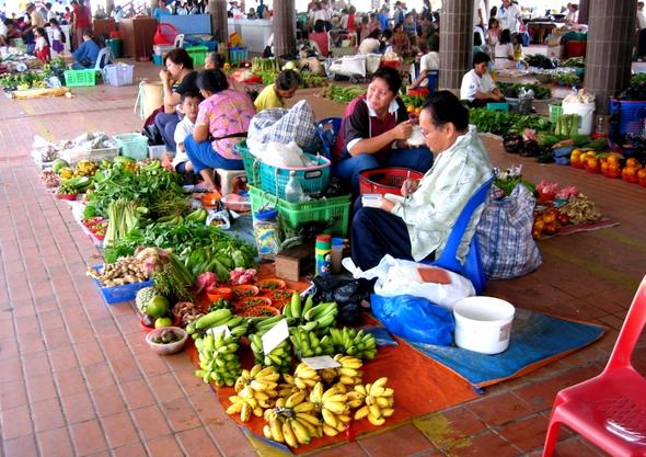Auf dem Markt von Kapit - (Asien, Indonesien, Südostasien)