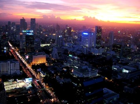 Banyan Tree by Night - (Asien, Städtereise, Bangkok)