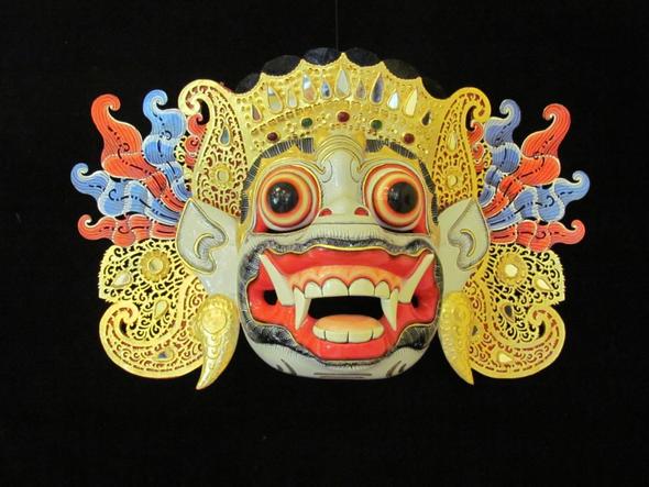 Eine der hunderte von verschiedenen Masken im Museum - (Kultur, Ausflug, Sport)