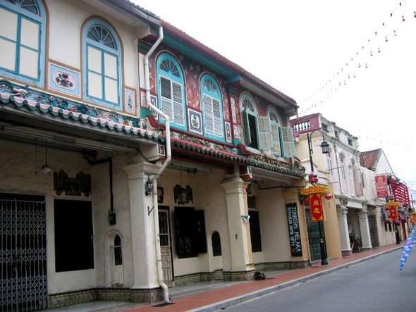 Eine Straße mit Nyonya Häusern - (Autoreise, Malaysia, Westküste)