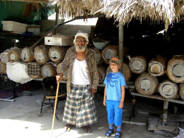 Zu Gast bei einem omanischen Imker - (Tourismus, Oman, Arabien)