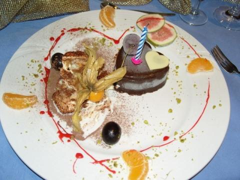 - (Deutschland, Hotel, Restaurant)