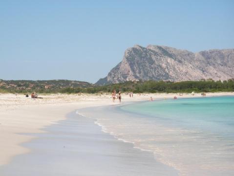 - (Italien, Reise, Insel)