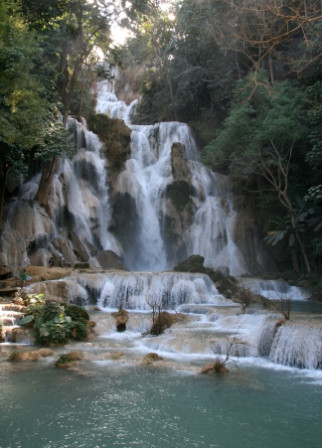 - (Vietnam, Kambodscha, Laos)