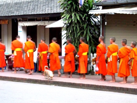 - (Vietnam, Kambodscha, Laos)