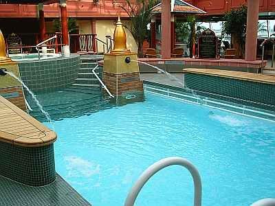 Pool auf der "Brilliance of the Seas" - (Kreuzfahrt, Schiffsreise)