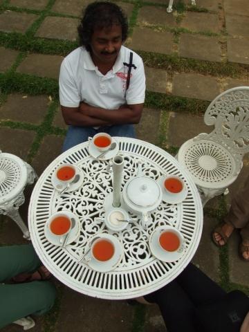 - (Besichtigung, Sri Lanka, Tee-Plantagen)