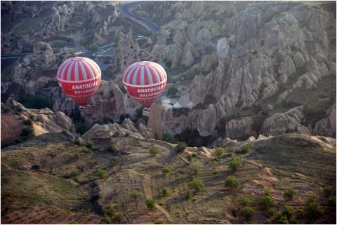 - (Türkei, Kappadokien, Heissluftballon)