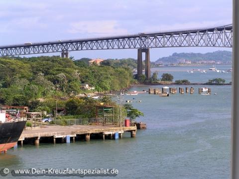 - (Kreuzfahrt, Erfahrungen, Panama-Kanal)